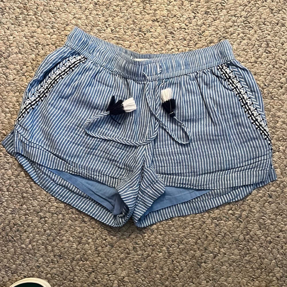 Vineyard vines shorts